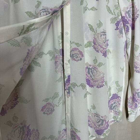 Joie white silk blouse with lavender purple flowers, long sleeve,‎ size XS - Picture 3 of 16